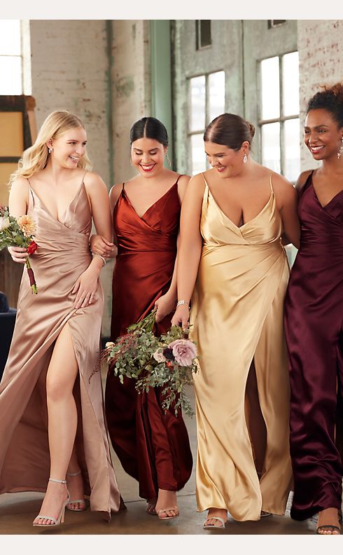 Sequined / Metallic Bridesmaid Dresses: 18 Looks + FAQs