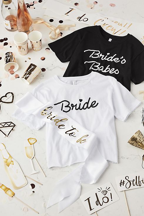 Bride's Babes Script Crop Top T-Shirt Image 3