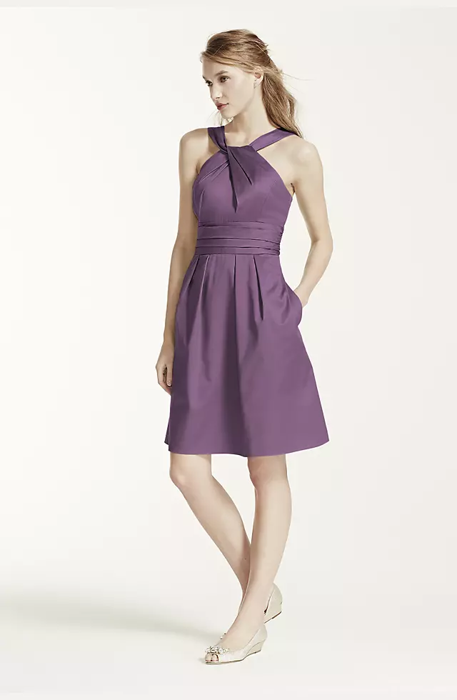 Short Cotton Dress with Y-Neck and Skirt Pleating Image