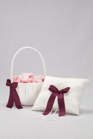 DB Exclusive Single Ribbon Pillow and Basket