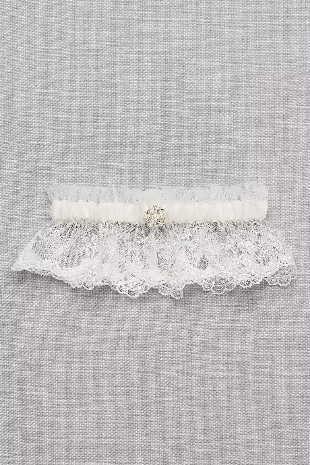 Scalloped Lace Garter with Pearl Detail Image