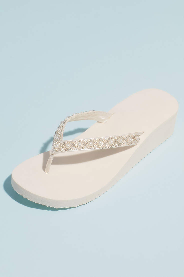 Gilligan & O'Malley Bride Flip Flops Silver and White Size 5/6 NWT 