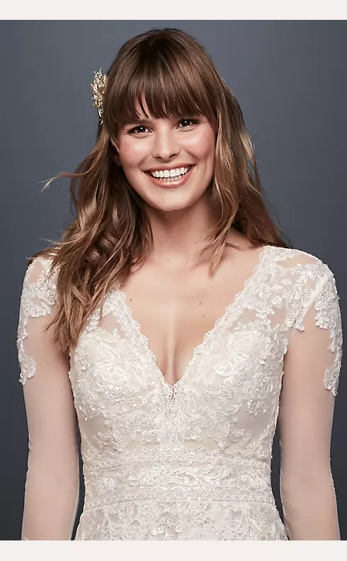 As-Is Linear Lace Wedding Dress Image 3