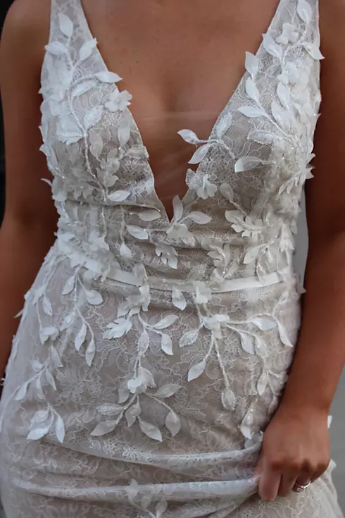 As Is 3D Leaves Applique Lace V-Neck Wedding Dress Image 6