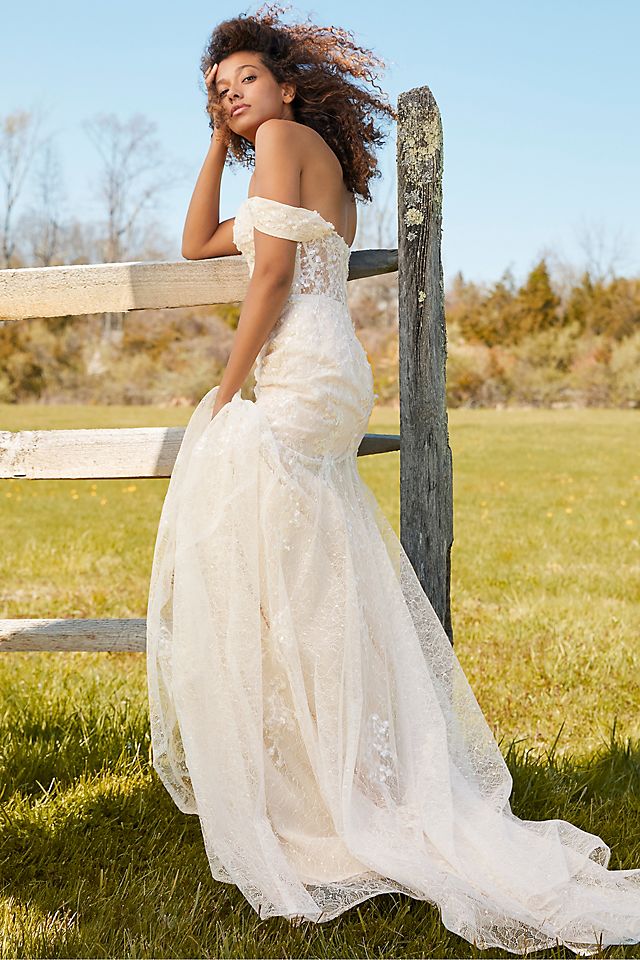 Detachable Sleeve Lace Mermaid Wedding Dress Image 8