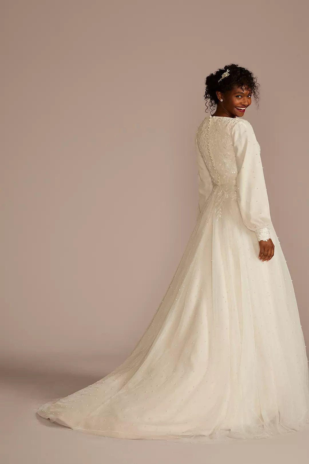 Long Sleeve Pearl Tulle Modest Wedding Dress Image 2