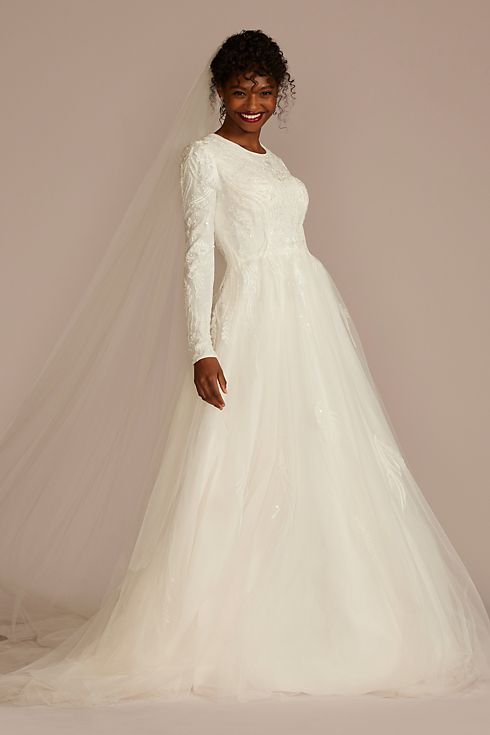 Lace Applique Tulle A-Line Modest Wedding Dress Image