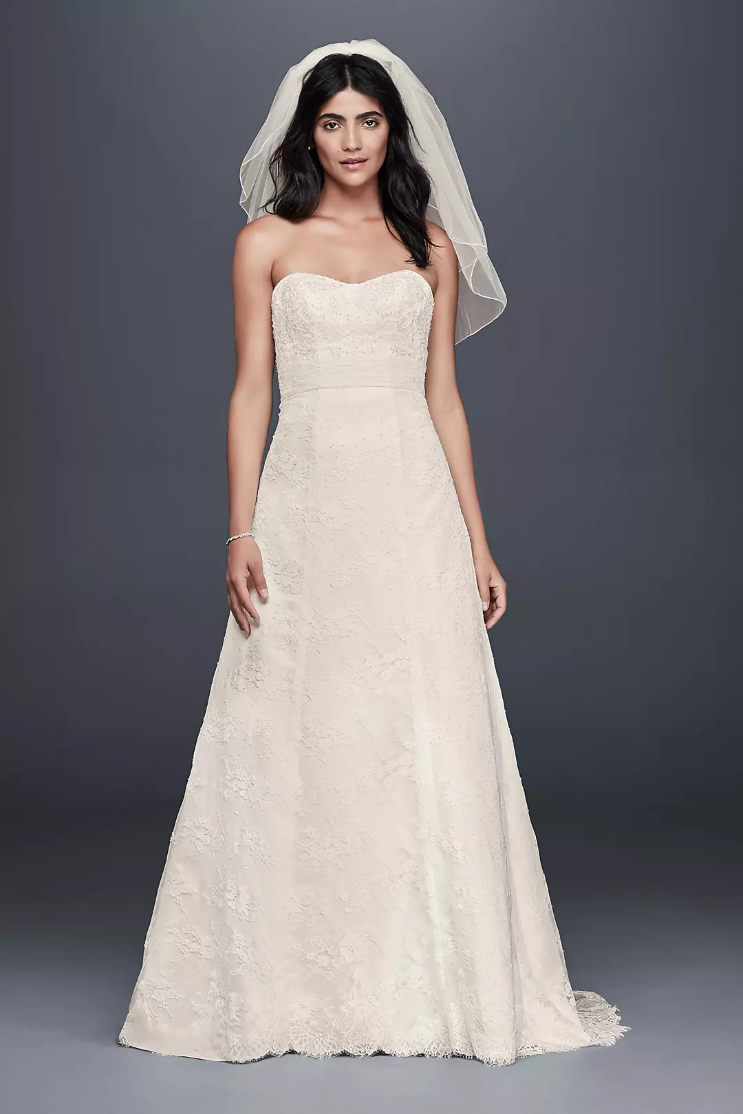 As-Is Scalloped Lace A-Line Wedding Dress Image