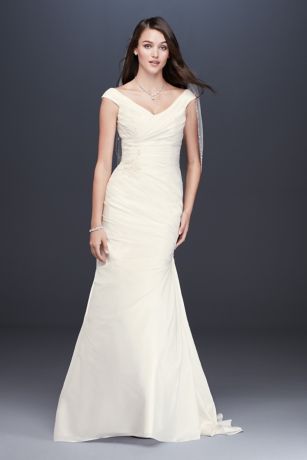 Style AY311 Trumpet Sleeve Wedding Dresses