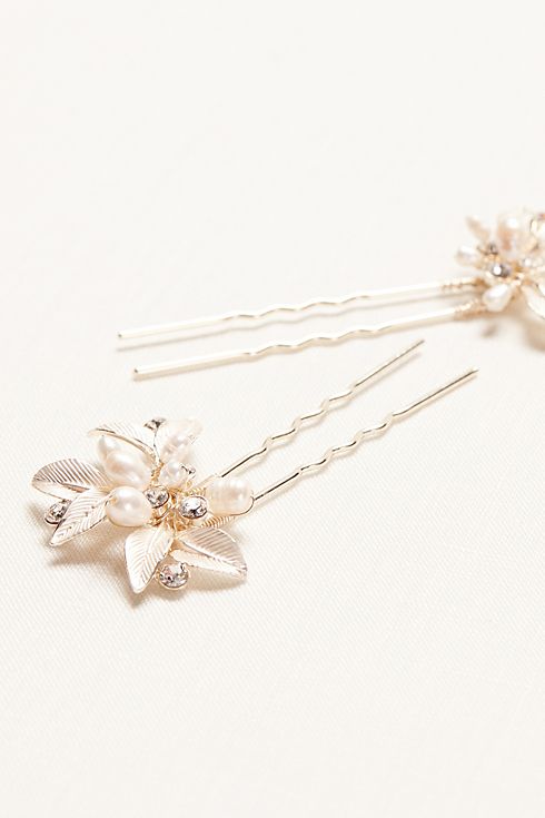 Textured Leaves Hairpins with Pearl Embellishments Image 4