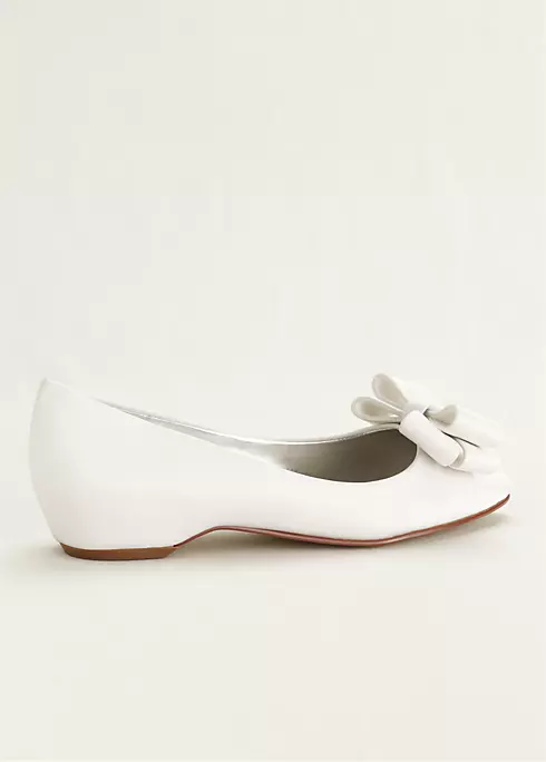 Caparros Ballet Flat with 3D Bow Detail Image 2