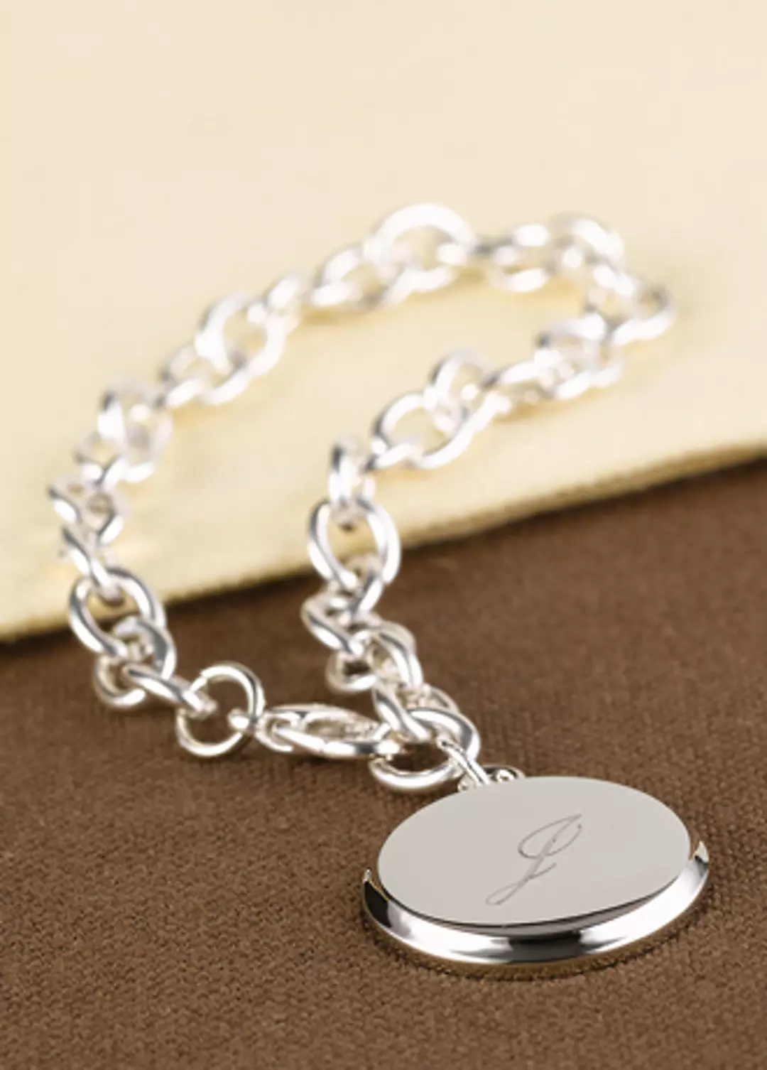 Personalized Round Charm Link Bracelet Image