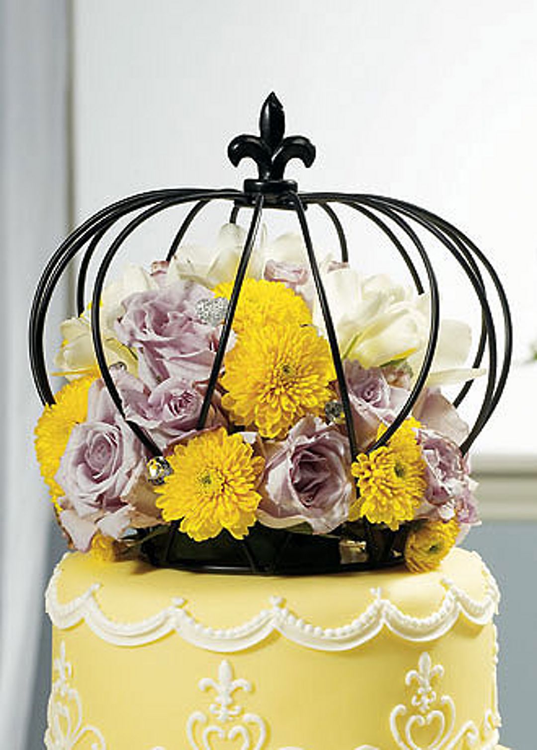 Wire Crown Cake Topper Image
