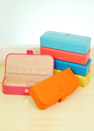 Personalized Leather Cuff Link and Jewelry Box Image
