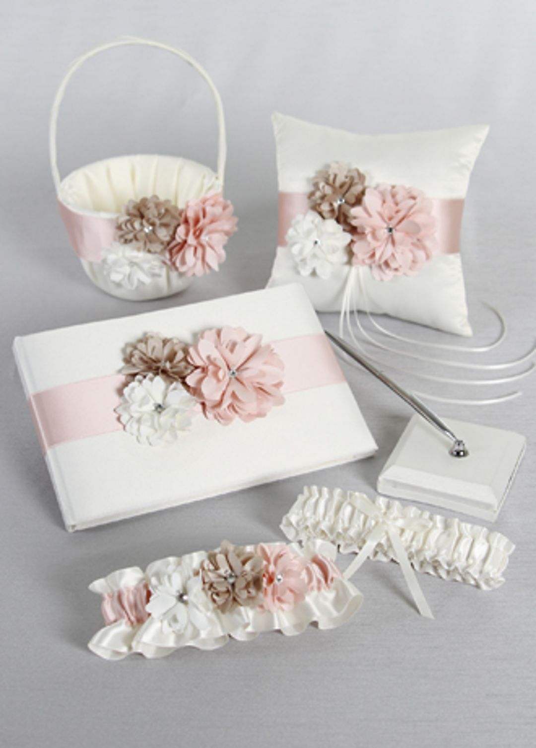 DB Exclusive Perfect Petals Collection Gift Set Image 2