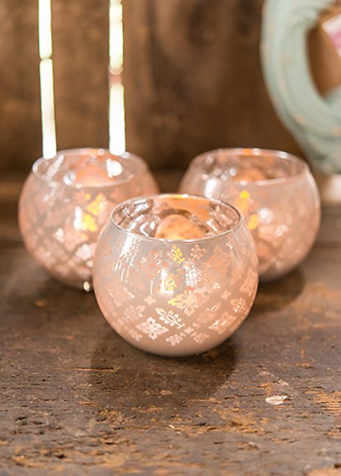 Glass Globe Lace Tealight Holder Set of 4 Image 2