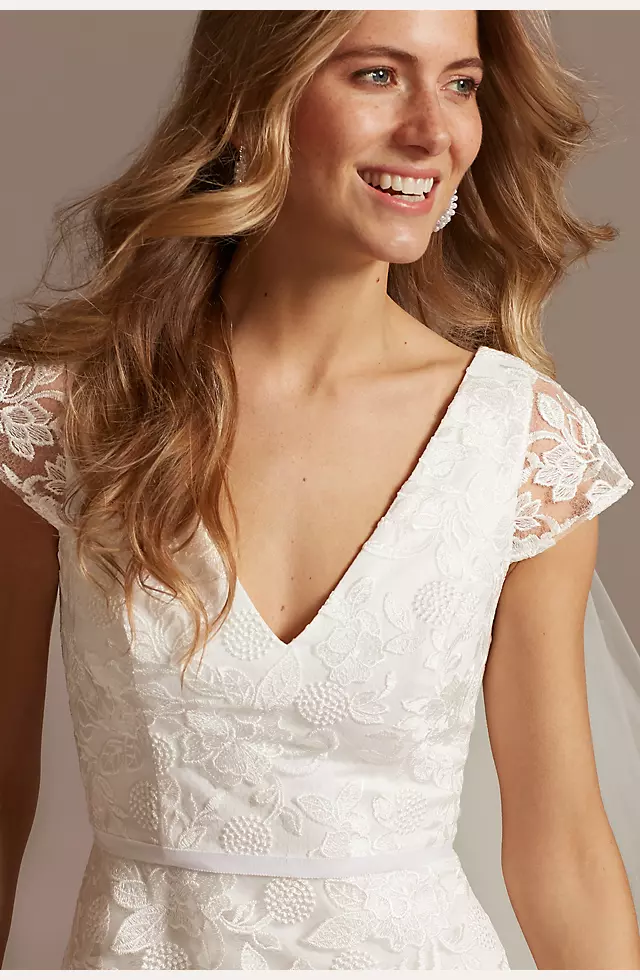 V-Neck Embroidered Lace Cap Sleeve A-Line Dress Image 3