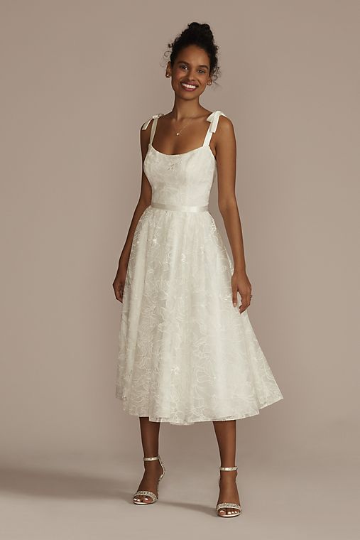 twinkle tidevand tragedie Short & Tea Length Wedding Dresses | David's Bridal