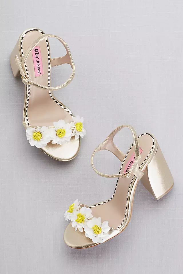 3D Daisy Ankle Strap Chunky Heel Sandals  Image 4