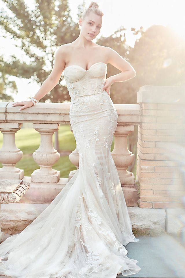Sparkling Corset Bodice Mermaid Wedding Gown Image 4