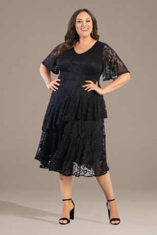 Picture of Plus Size Short Sleeve Tiered Lace Midi Dress