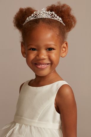 girl in tiara