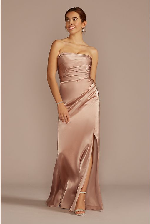 Chic nude Gucci bridesmaid dress with skinny belt