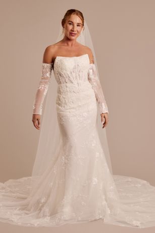 Picture of Removable Sleeve Appliqued Mermaid Wedding Dress