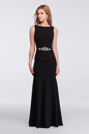 sleeveless black long dress