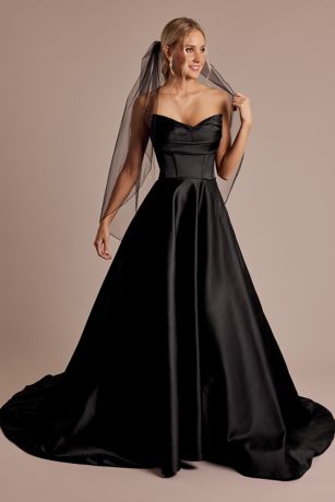 DB Studio One Tier Tulle Fingertip Veil with Pencil Edge