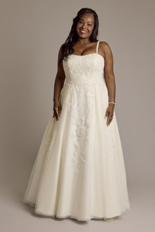 Spaghetti Strap Lace Ball Gown