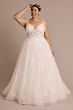 Oleg Cassini Basque Waist Ball Gown Wedding Dress in Soft White Size: 16W David's Bridal