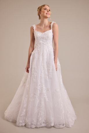 Picture of Lace Applique Tank Ball Gown Wedding Dress