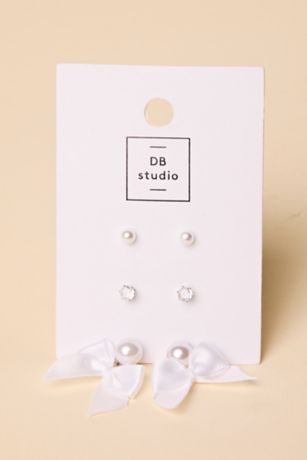 Picture of Pearl Crystal and Bow Earring Set