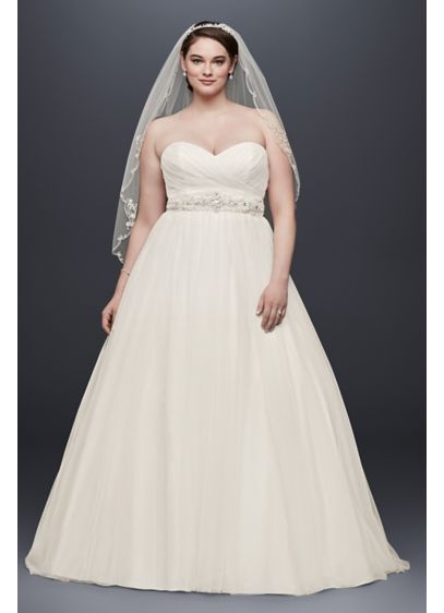 Plus Size Strapless Sweetheart Tulle Wedding Dress | David's Bridal