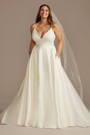 Picture of Scalloped Lace Satin Wedding Dress