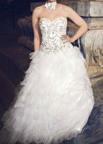 strapless wedding dress with tulle skirt