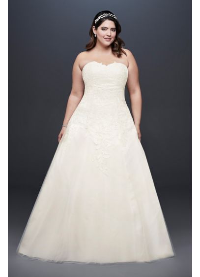 As-Is Tulle Plus Size Wedding Dress with Leaf Lace | David's Bridal