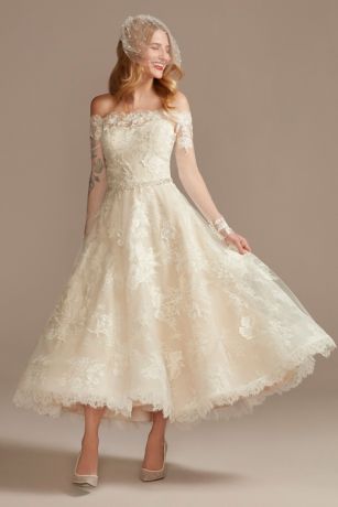 Picture of Off Shoulder Applique Wedding Dress