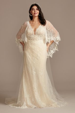 Picture of Lace Plus Size Wedding Dress Trimmed Capelet