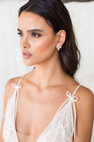 Picture of Three-Leaf Handmade Post Earrings