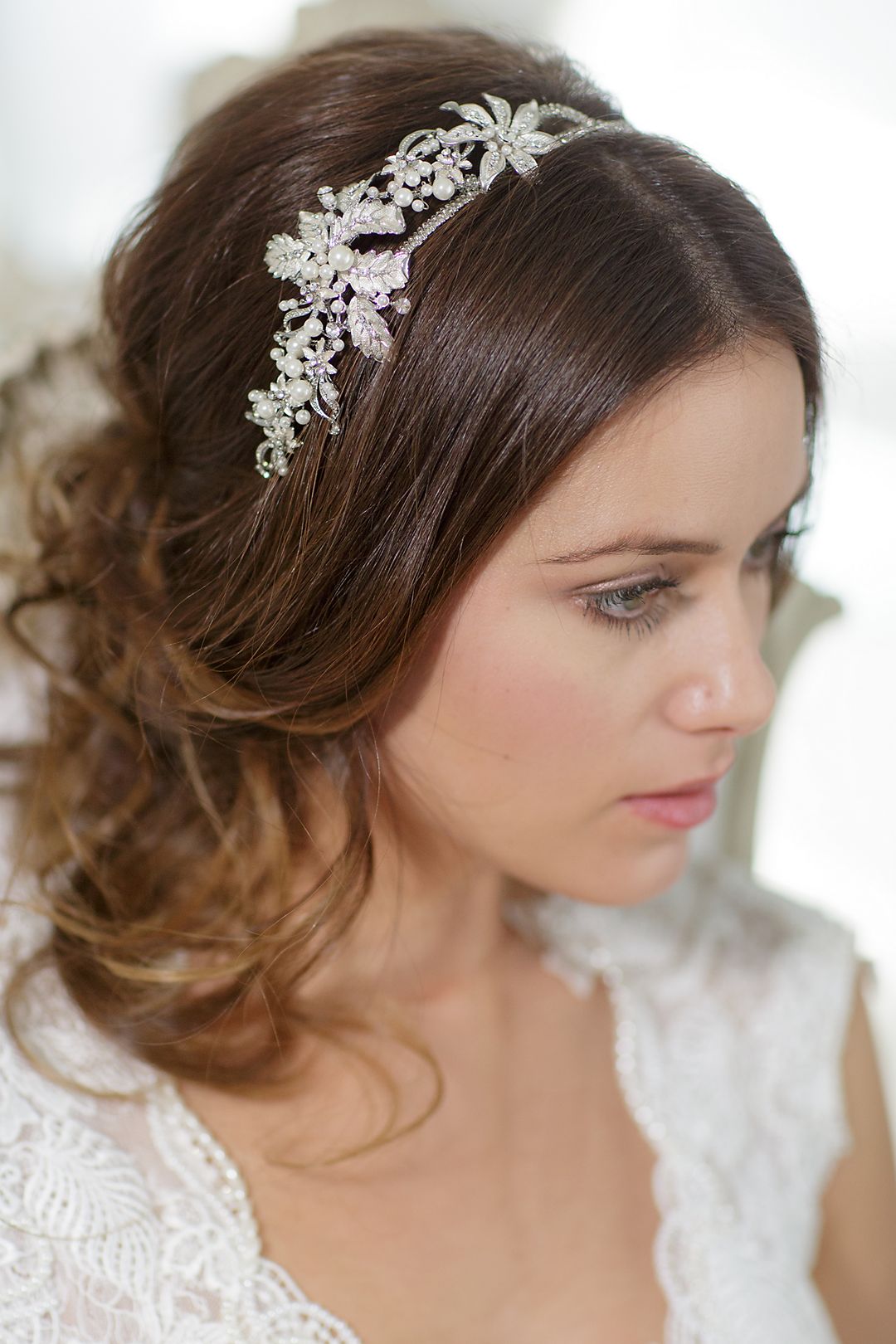 Vintage-Inspired Floral Headband with Pearls  Image 1