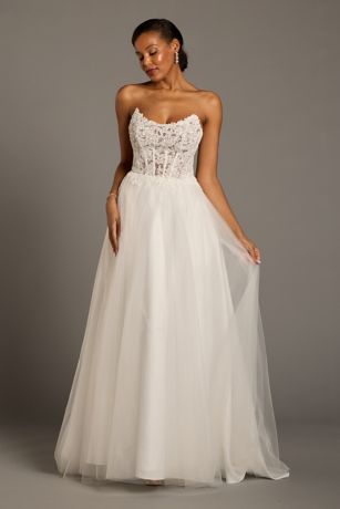 Picture of Strapless Lace and Tulle Ball Gown Wedding Dress