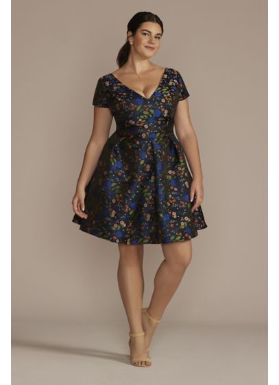 Plus Size Floral Jacquard Short A-Line - Short in length but long in reasons to