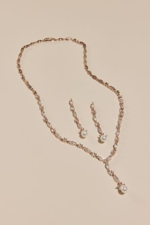Picture of Crystal and Pearl Drop Jewelry Set