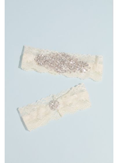 Scalloped Lace Rhinestone Garter Set - With its rhinestone embellishments and pretty scalloped lace,
