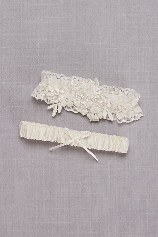David's Bridal Soft Flower Garter Set