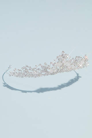 Tiara floral con enredaderas y cristales