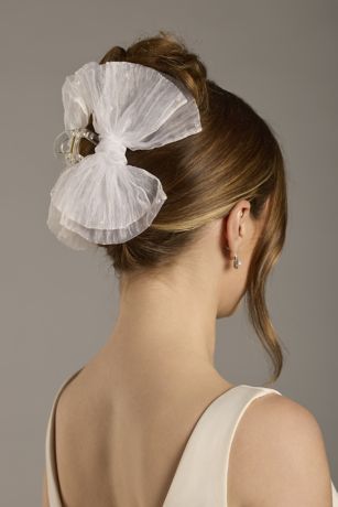 Picture of Scattered Pearl Bow Jaw Clip