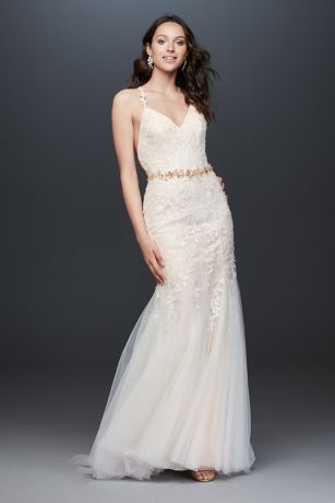 chantilly lace wedding dress